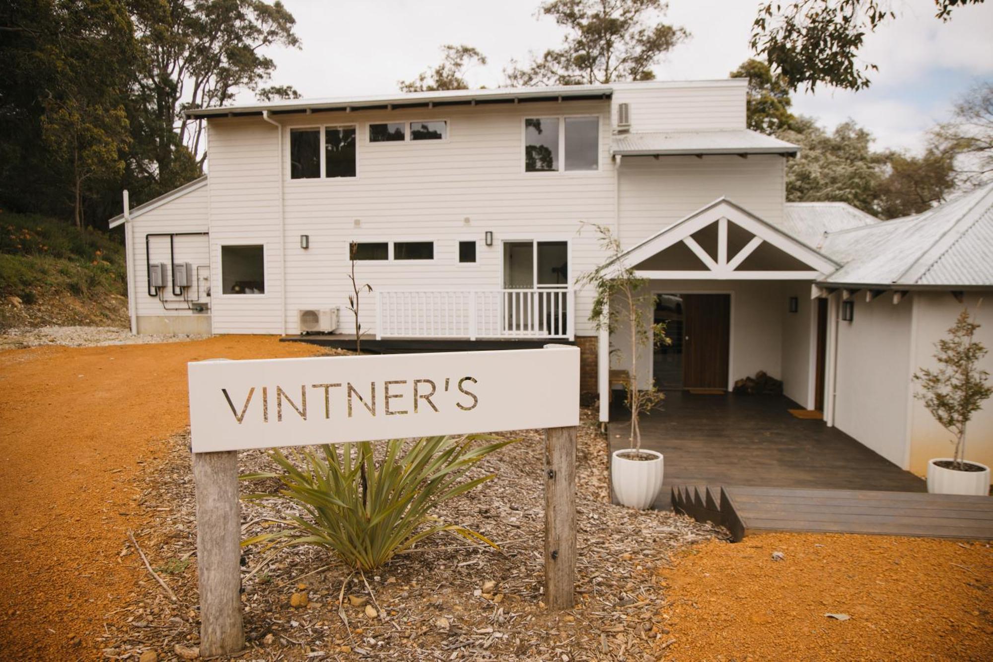Ampersand Estates Pemberton Exterior photo